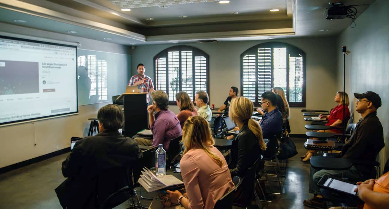 Digital wellbeing education workshop - HDI training session